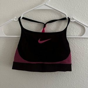 Nike girls sports bra